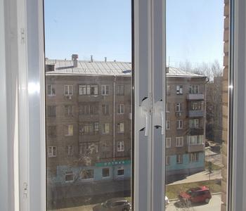 Изображение Окно в пятиэтажный панельный дом